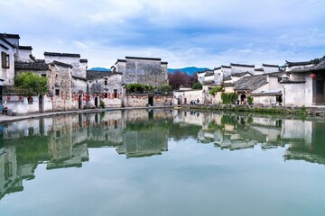 邯郸到呼伦贝尔多少公里